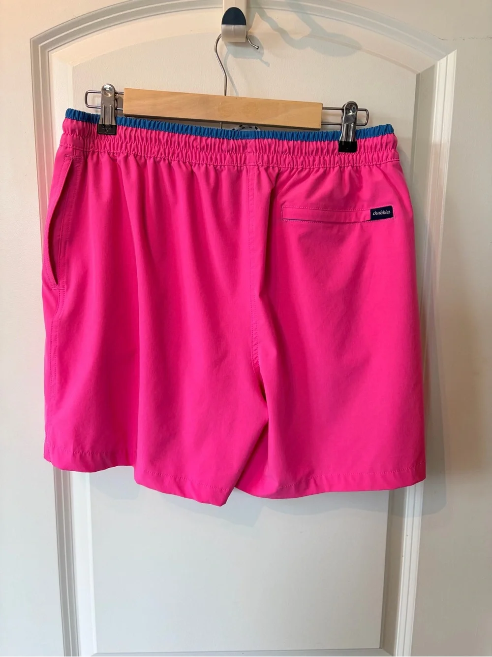 Chubbies Neon Pink Men's Swim Shorts Trunks XL Mesh Lined.